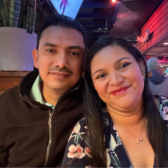 Meet your Posher, Veronica - Picture 4 of 4